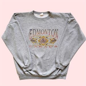 Vintage 90s Edmonton Canada Tourist Graphic Crewneck YEG Grey XL